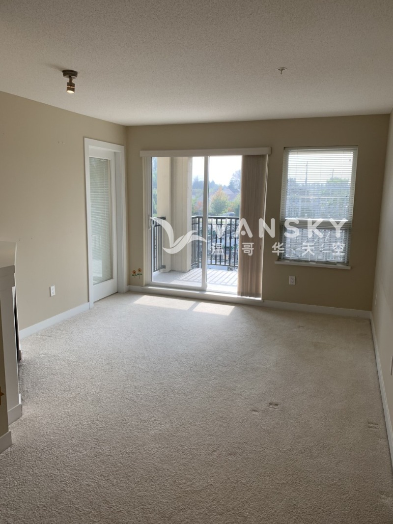 250506090047_3 Living room.jpg